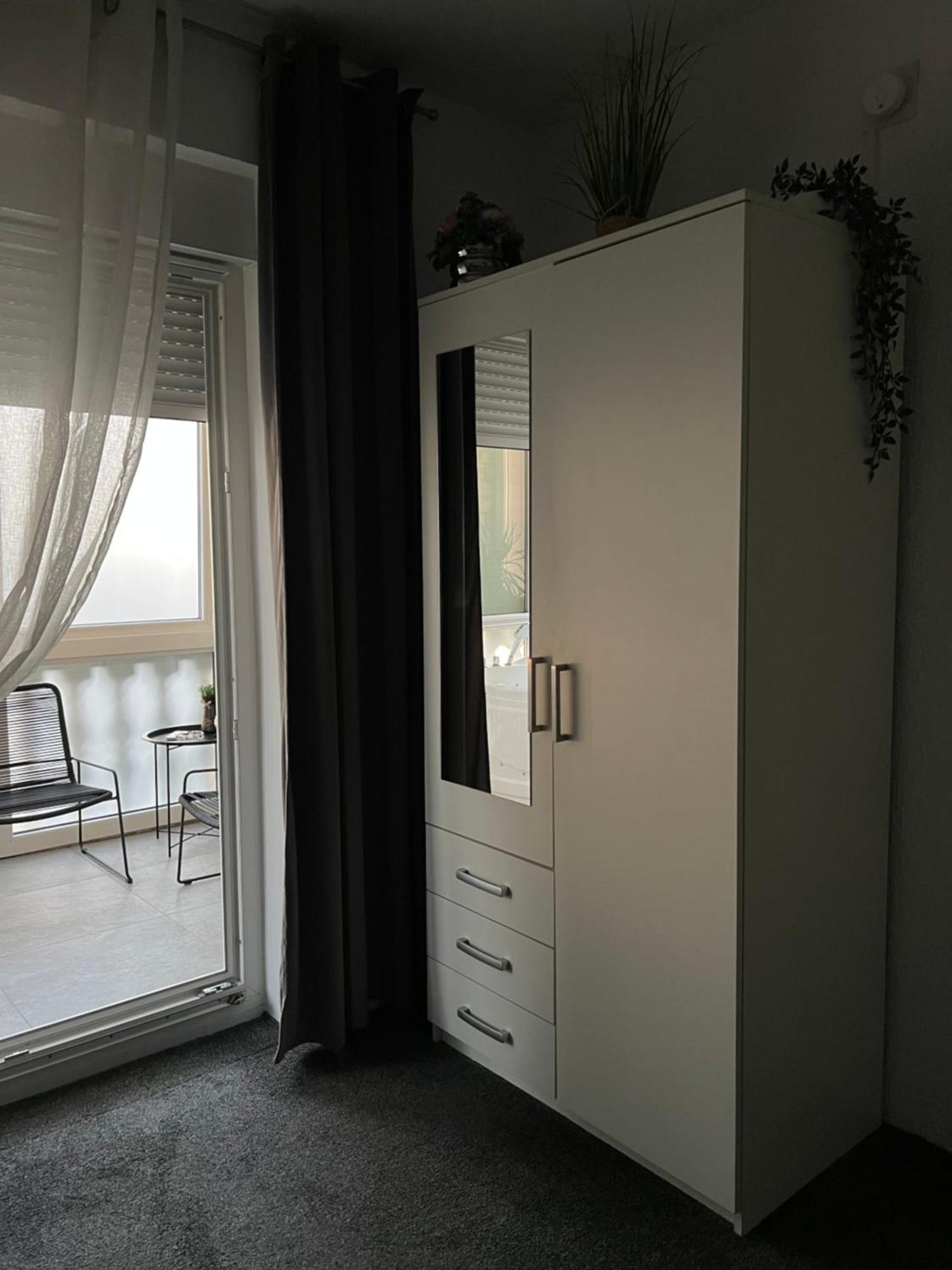 Luxrooms - Hotel Type With Private Jacuzzi Bjelovar Exterior photo