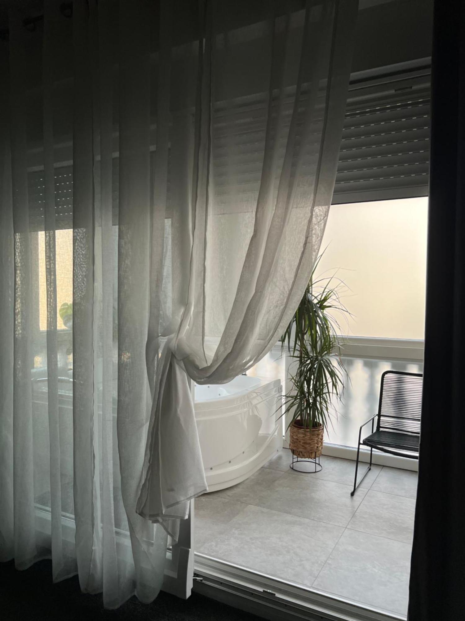 Luxrooms - Hotel Type With Private Jacuzzi Bjelovar Exterior photo